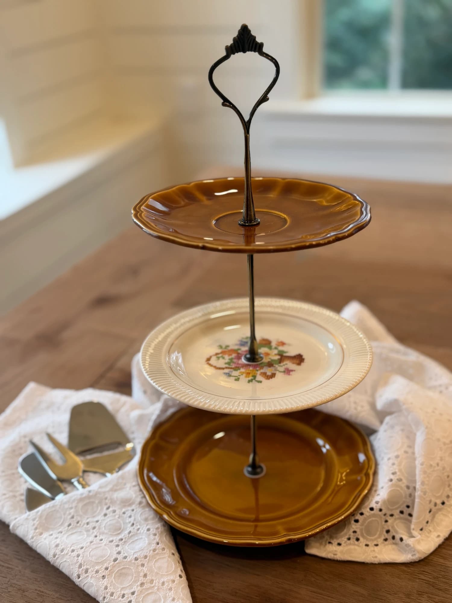 Luneville Aience de France honey plates paired with a Salem…