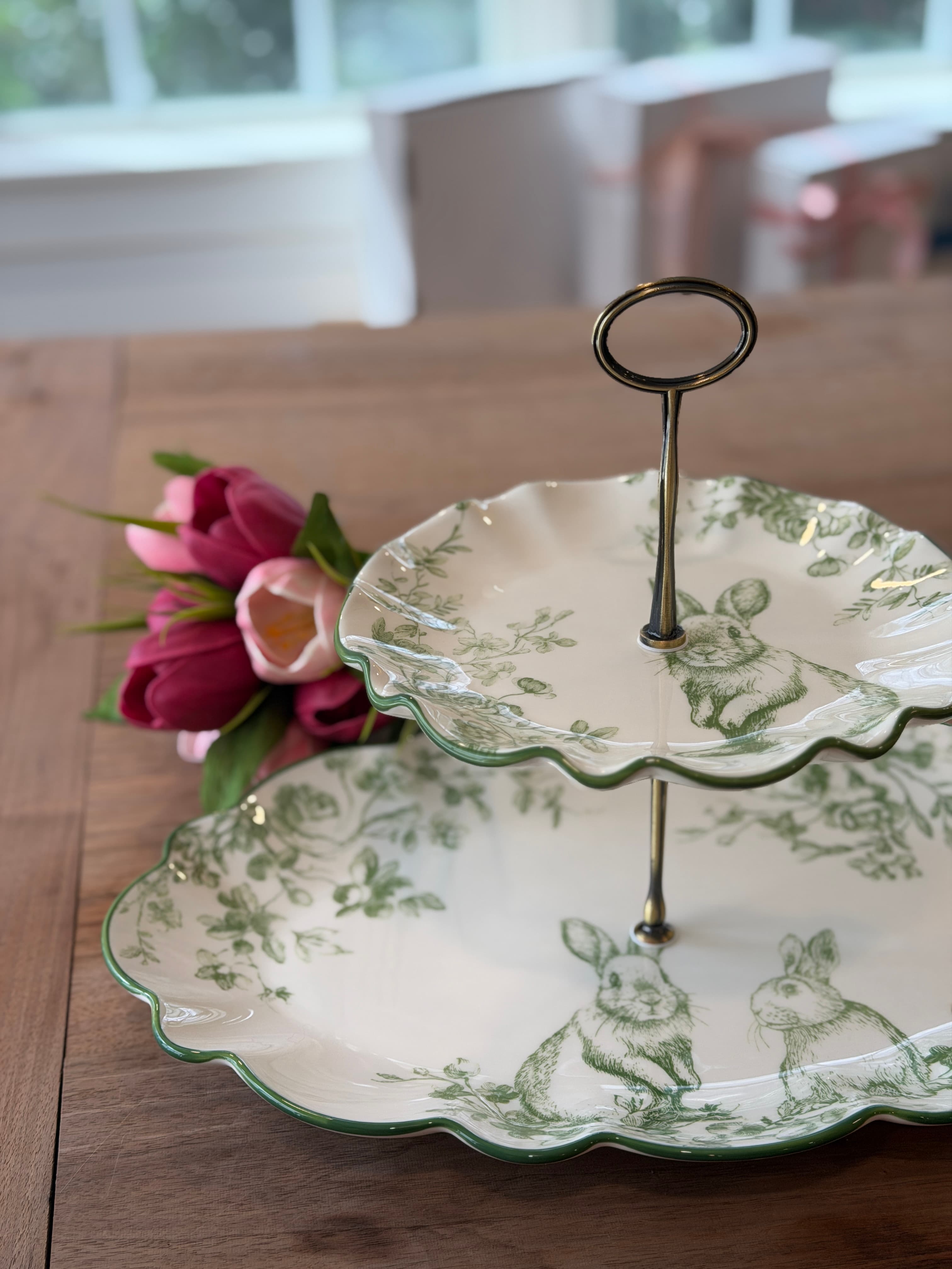 New Potter’s Studio green bunny scalloped two tiered…