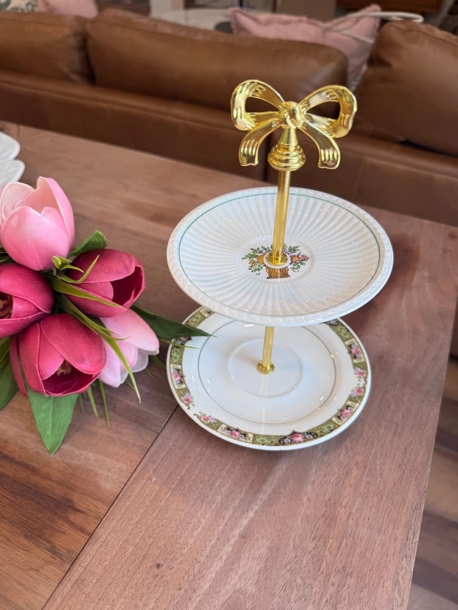 Vintage Floral Petite Tiered Stand with Bow Finial